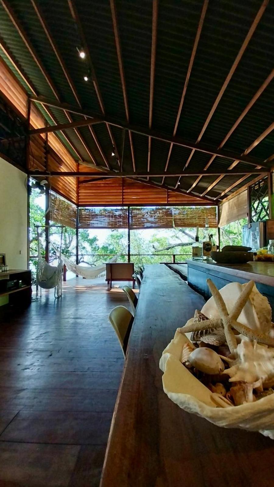 Villa Luzo & Tours Saonek Ngoại thất bức ảnh